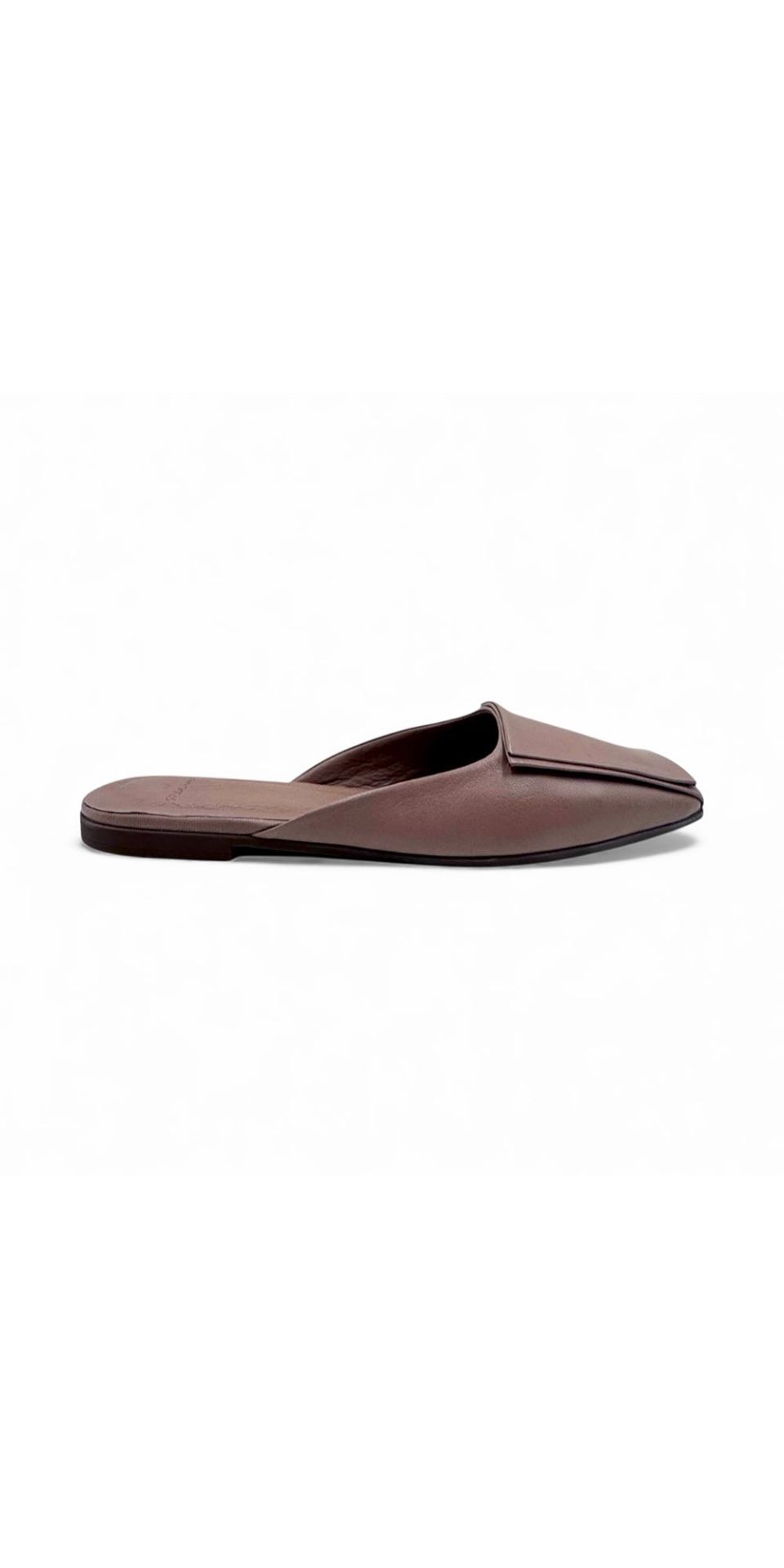 NUDA - Flats