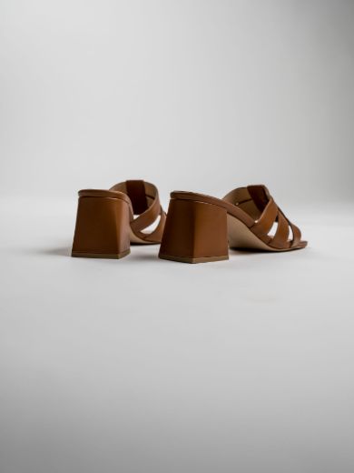 LEYLA - TOFFEE BROWN resmi