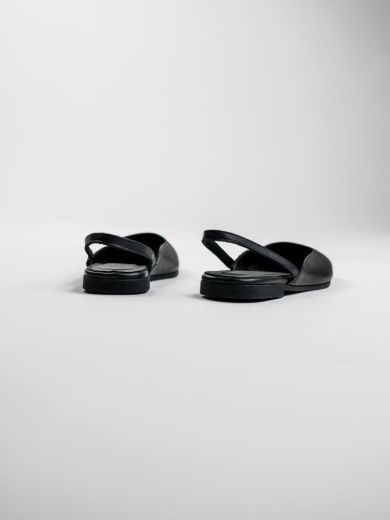NORA - STUDIO BLACK resmi