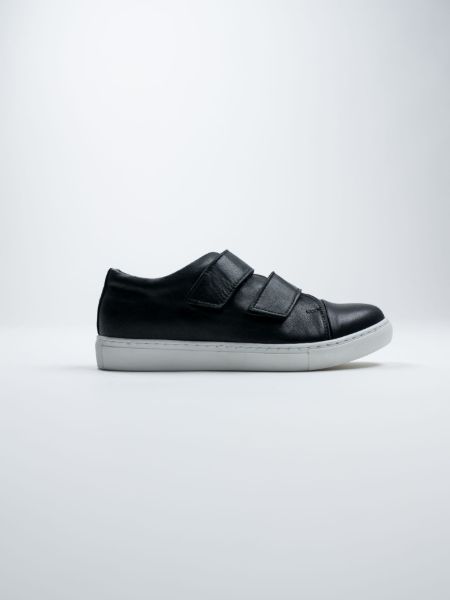 STRIDE - BLACK resmi