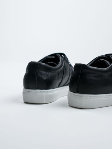 STRIDE - BLACK resmi